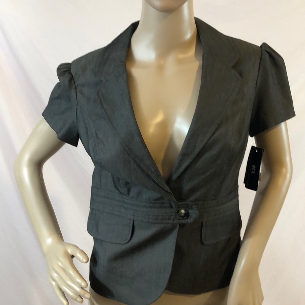 Macy’s BCX brown blazer size medium NWT